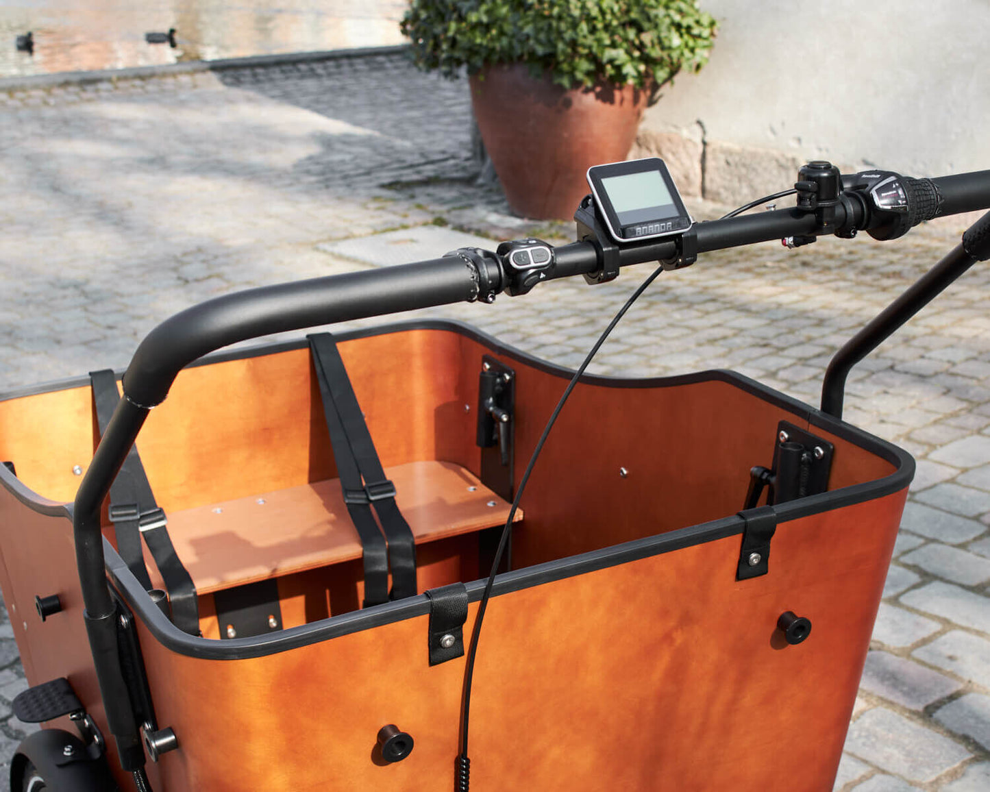 AMCargoBikes Ultimate Harmony Cargo Electric Tricycle – Black/Woodgrain – Updated Model